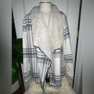 Harper Heritage open cardigan size L.